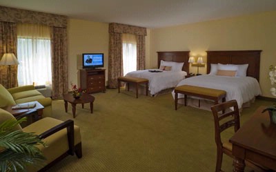 Hampton Inn & Suites North Charleston / Univ. Blvd - 