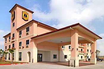 Super 8 Motel - 