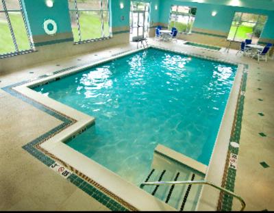Hilton Norfolk Airport - Indoor Pool