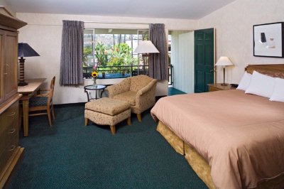 Mission Valley Resort - 
