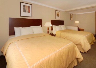 Comfort Suites Downtown Athens - Guest Room With Two Beds