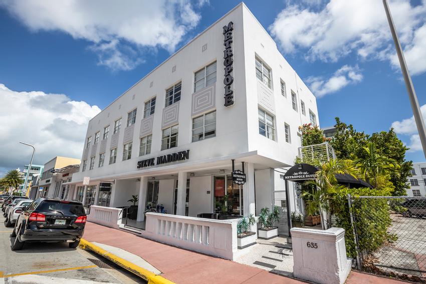 Metropole Hotel - 