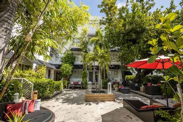 Metropole Hotel - 