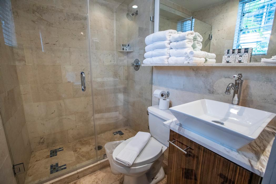 Whitelaw Hotel & Lounge - 