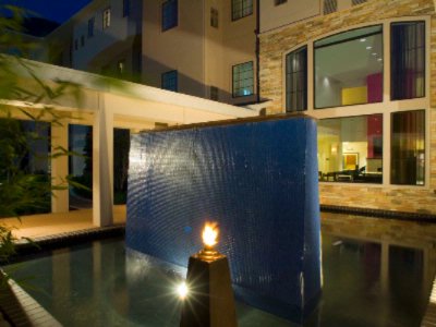 Staybridge Suites - Reflecting Pond