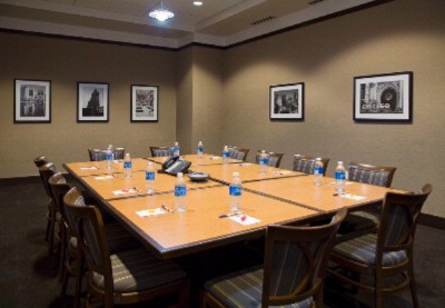 Marriott Springhill Suites River North Hotel - River North Meeting Room