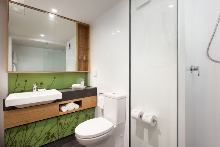Holiday Inn City Centre Perth - King Dlx Guest Room