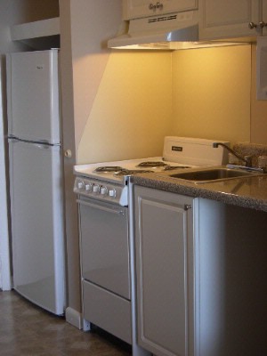 Gazebo Inn - Kitchens In Rooms