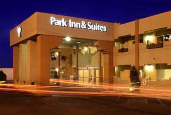 Parkinn & Suites - 