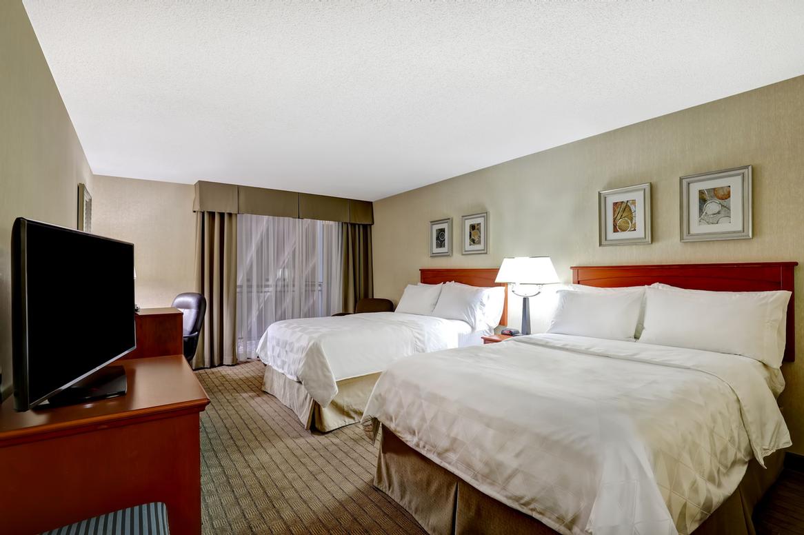 Radisson Hotel Laval Montreal - Standard Room King