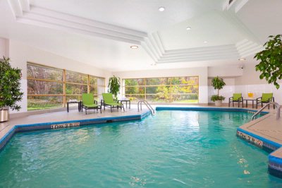 Radisson Hotel Laval Montreal - Indoor Heated Pool