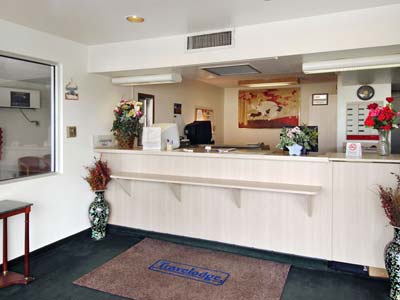 Knights Inn - 