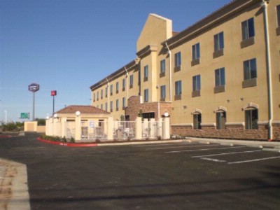 Holiday Inn Express Merced - Exterior