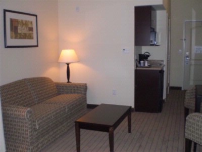 Holiday Inn Express Merced - Sitting Area Of Suite