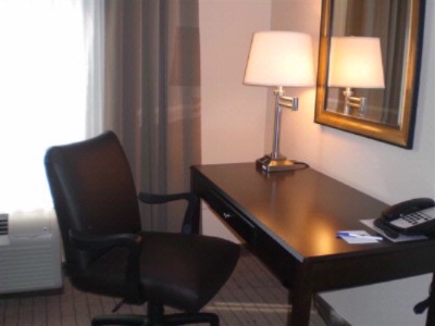 Holiday Inn Express Merced - In Room Desk