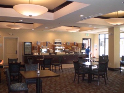 Holiday Inn Express Merced - Breakfast In The Great Room