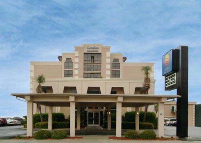 Comfort Inn & Suites - 