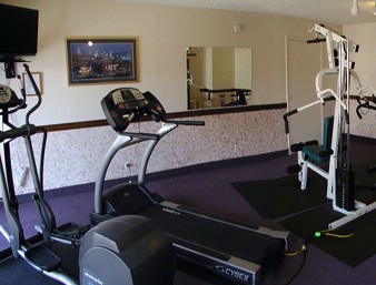 Howard Johnson Express Inn - 