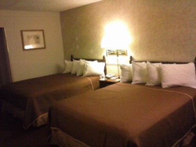 Howard Johnson Express Inn - 
