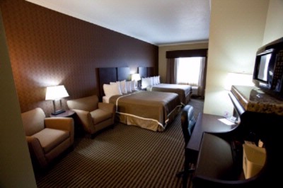 Best Western Olathe Hotel & Suites - Bring The Family...we Have Plenty Of Room!
