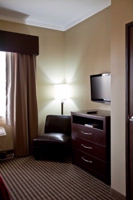 Best Western Olathe Hotel & Suites - All Our Rooms Come With A 32in Lcd Tv