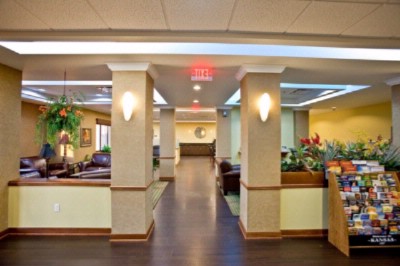 Best Western Olathe Hotel & Suites - Open Room Lobby