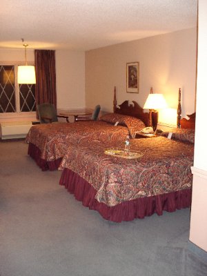 Clarion Carriage House Inn - 