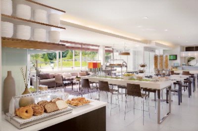 Element by Westin - Complimentary Breakfast