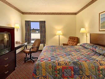 Ramada Limited Springfield Airport - 