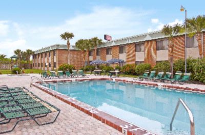 Ramada Kennedy Space Center - Pool