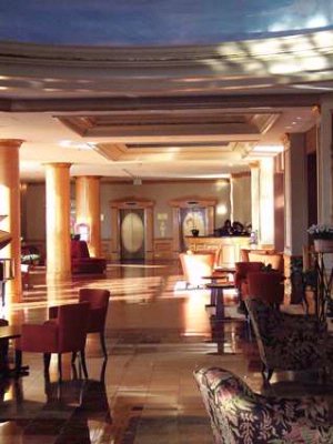 Doubletree Inn at the Colonnade - 