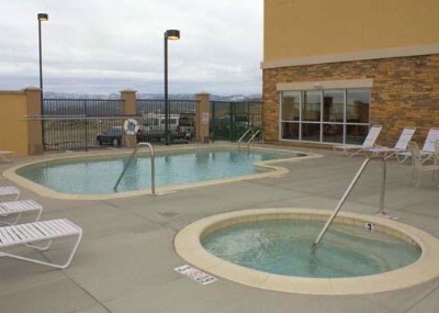 Comfort Suites - Outdoor Heated Pool And Spa