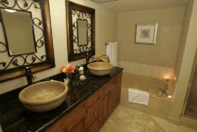 Doubletree Grand Hotel Biscayne Bay - 