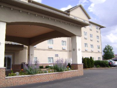 Holiday Inn Express - 