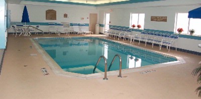 Holiday Inn Express - 