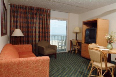 Reges Oceanfront Resort - Oceanfront Deluxe Suite With Kitchenette