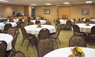 Country Inn & Suites Duluth North - 1400 Square Feet Meeting/banquet Space