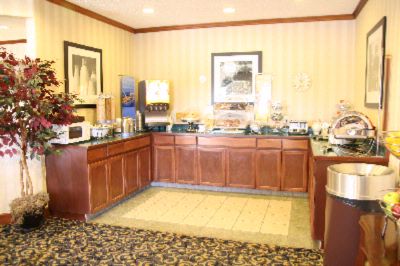 Hampton Inn - 