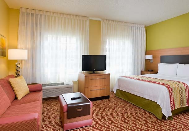 Towneplace Suites by Marriott Bedford Texas - King Bed