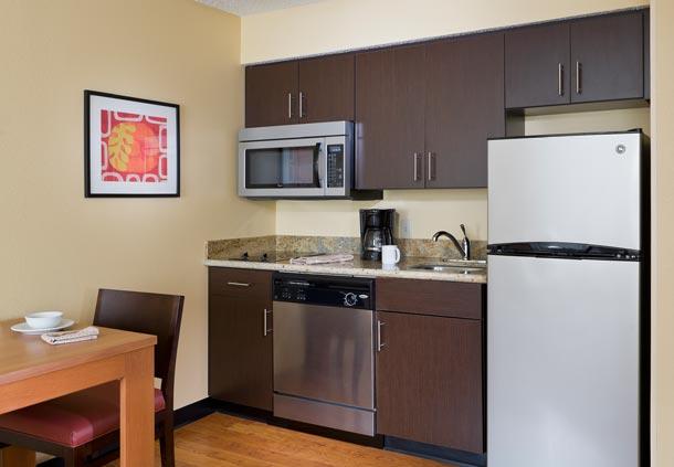Towneplace Suites by Marriott Bedford Texas - Living Area