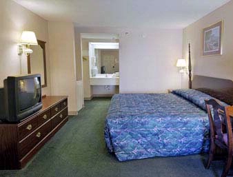 Days Inn Conyers - Standard King Room