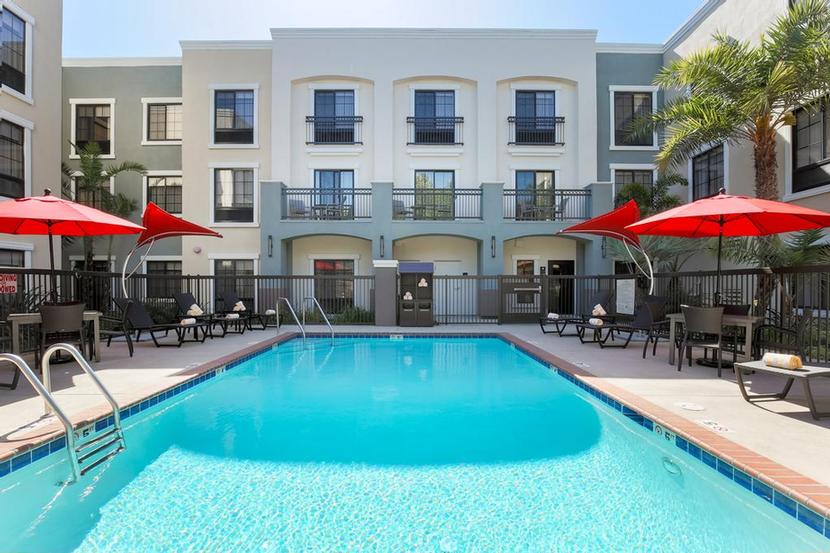 The Hampton Inn Goleta Santa Barbara Hotel