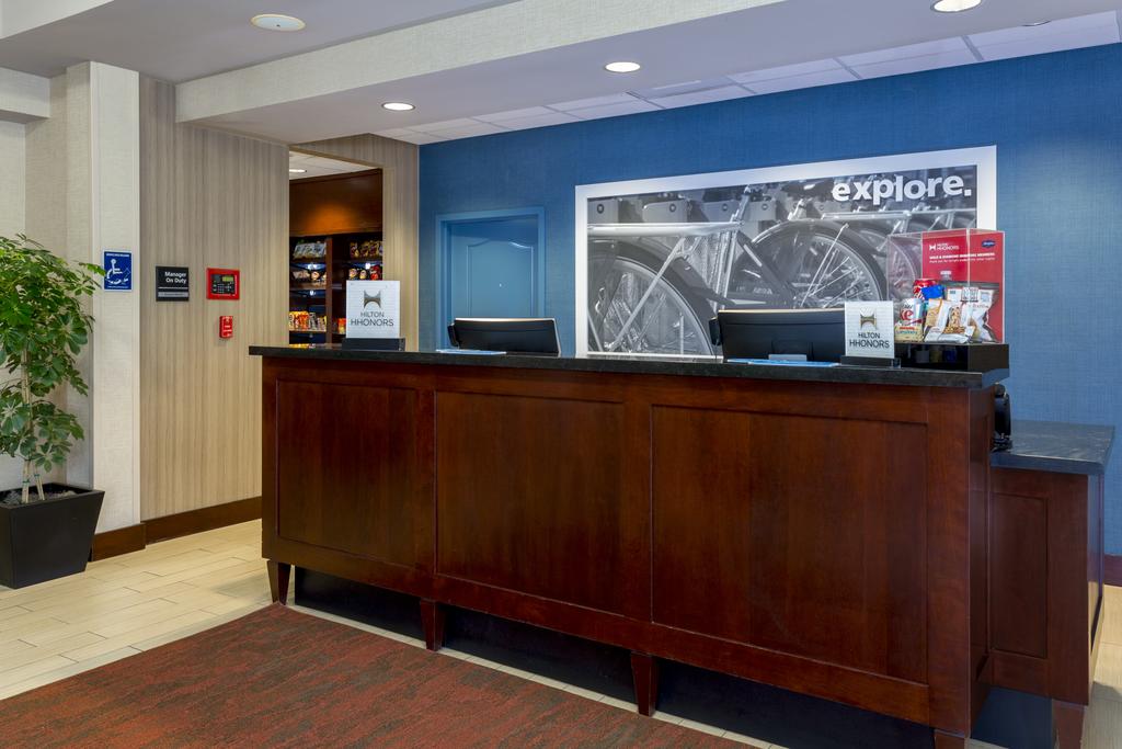Hampton Inn - Sit Back And Relax In Our Whirlpool After A Long Day Of Exploring Santa Barbara.