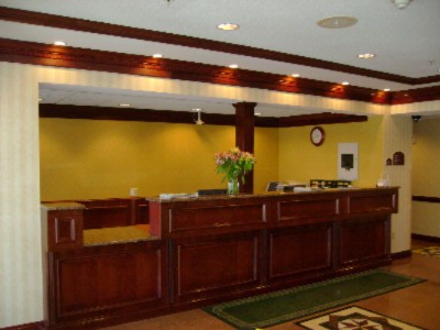 Holiday Inn Express - 