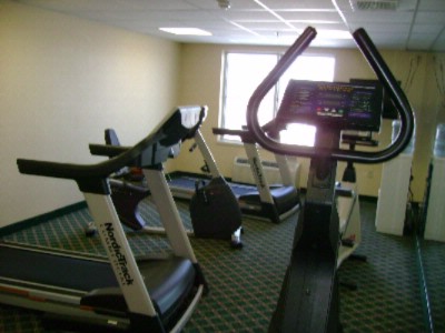 Holiday Inn Express - 