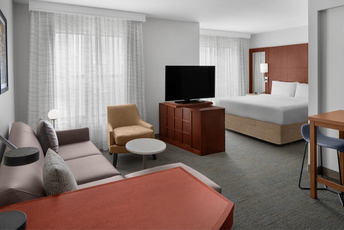 Residence Inn by Marriott Burbank Downtown - Studio Suite