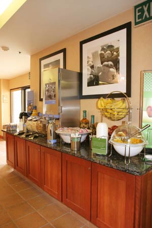 Complimentary Hot Breakfast Buffet
