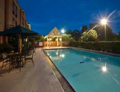 Hampton Inn Savannah I 95 North - Splish Splash! Our Beautiful Outdoor Hot Tub And Pool!
