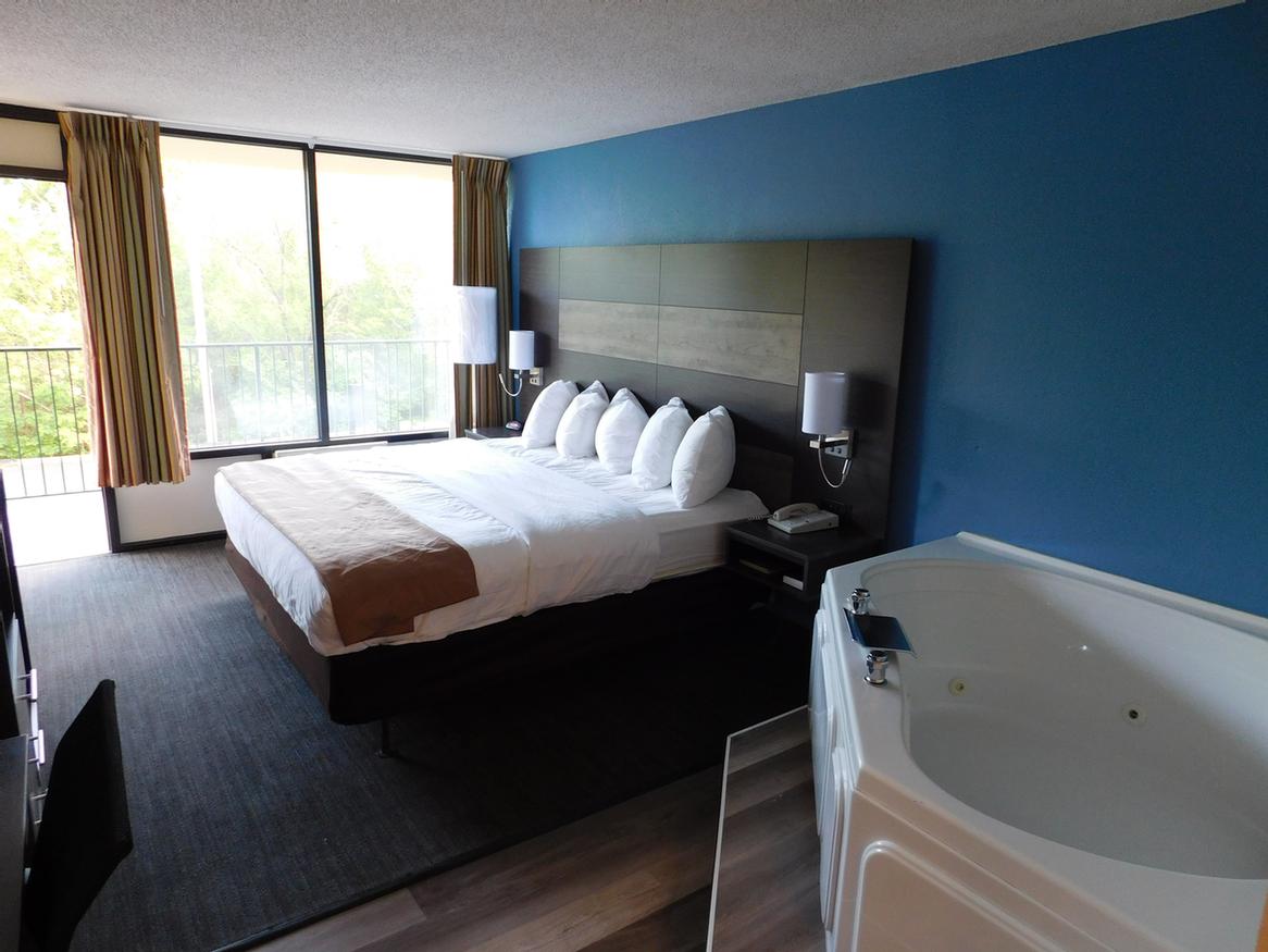 Quality Inn & Suites - First Building