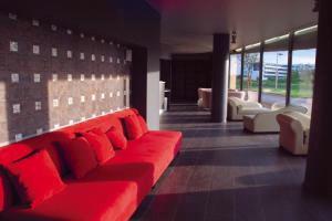 Suites by Mdb - Lobby
